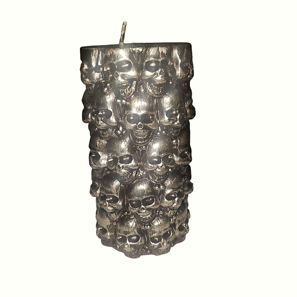 Black & Silver Skull Bleeding Pillar Candle